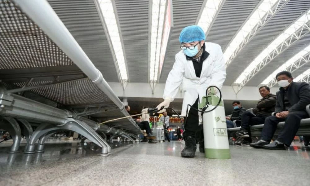 Σιγκαπούρη: Ανακαλύφθηκε νέο στέλεχος του κορονοϊού με ηπιότερα συμπτώματα